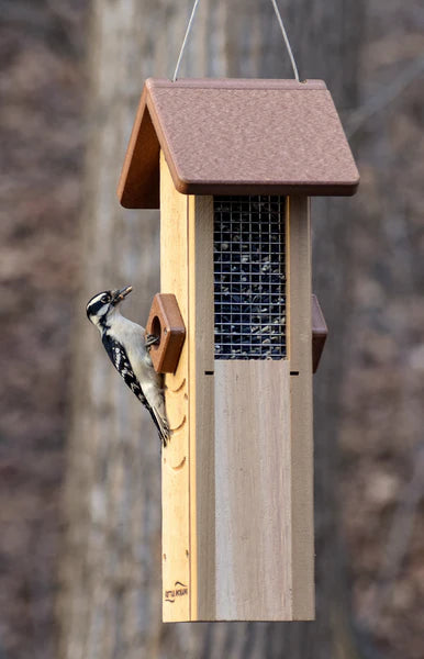 Woodpecker Screen Feeder w/Recycled Green Roof